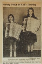 Betty and Charlotte Zelkowitz